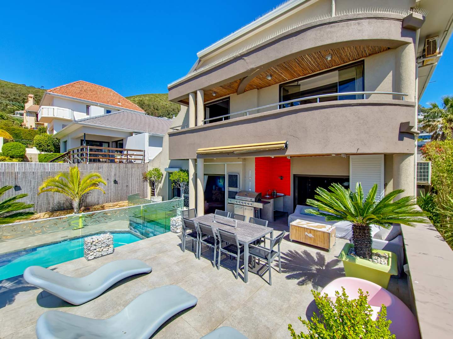 4 Bedroom Property for Sale in Fresnaye Western Cape